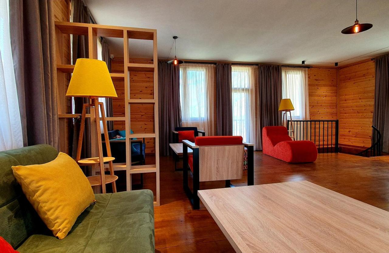Hotel Migu Yard Kazbegi Eksteriør billede