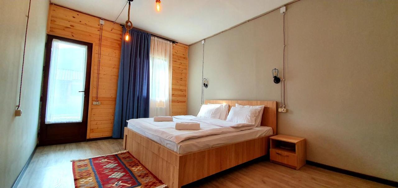 Hotel Migu Yard Kazbegi Eksteriør billede