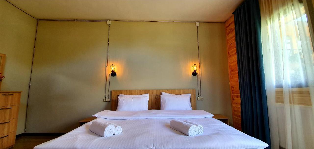 Hotel Migu Yard Kazbegi Eksteriør billede