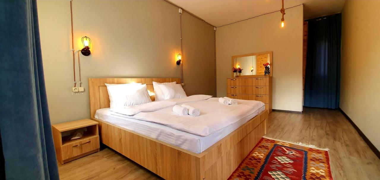 Hotel Migu Yard Kazbegi Eksteriør billede