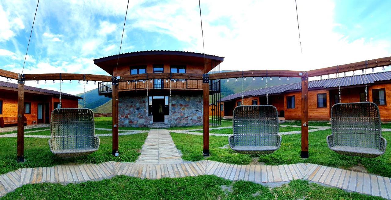 Hotel Migu Yard Kazbegi Eksteriør billede