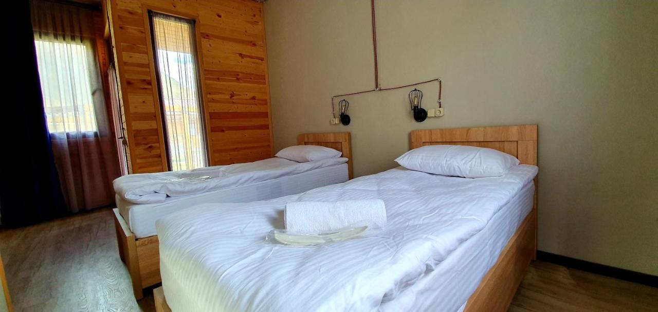 Hotel Migu Yard Kazbegi Eksteriør billede